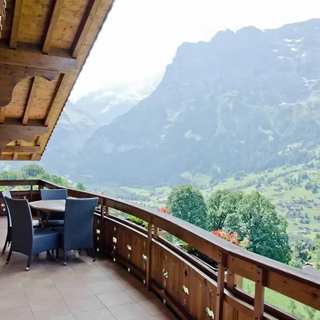 Amazing 4 Bedroom Chalet In ヴィラ *
