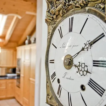 ヴィラ Amazing 4 Bedroom Chalet In グリンデルヴァルト